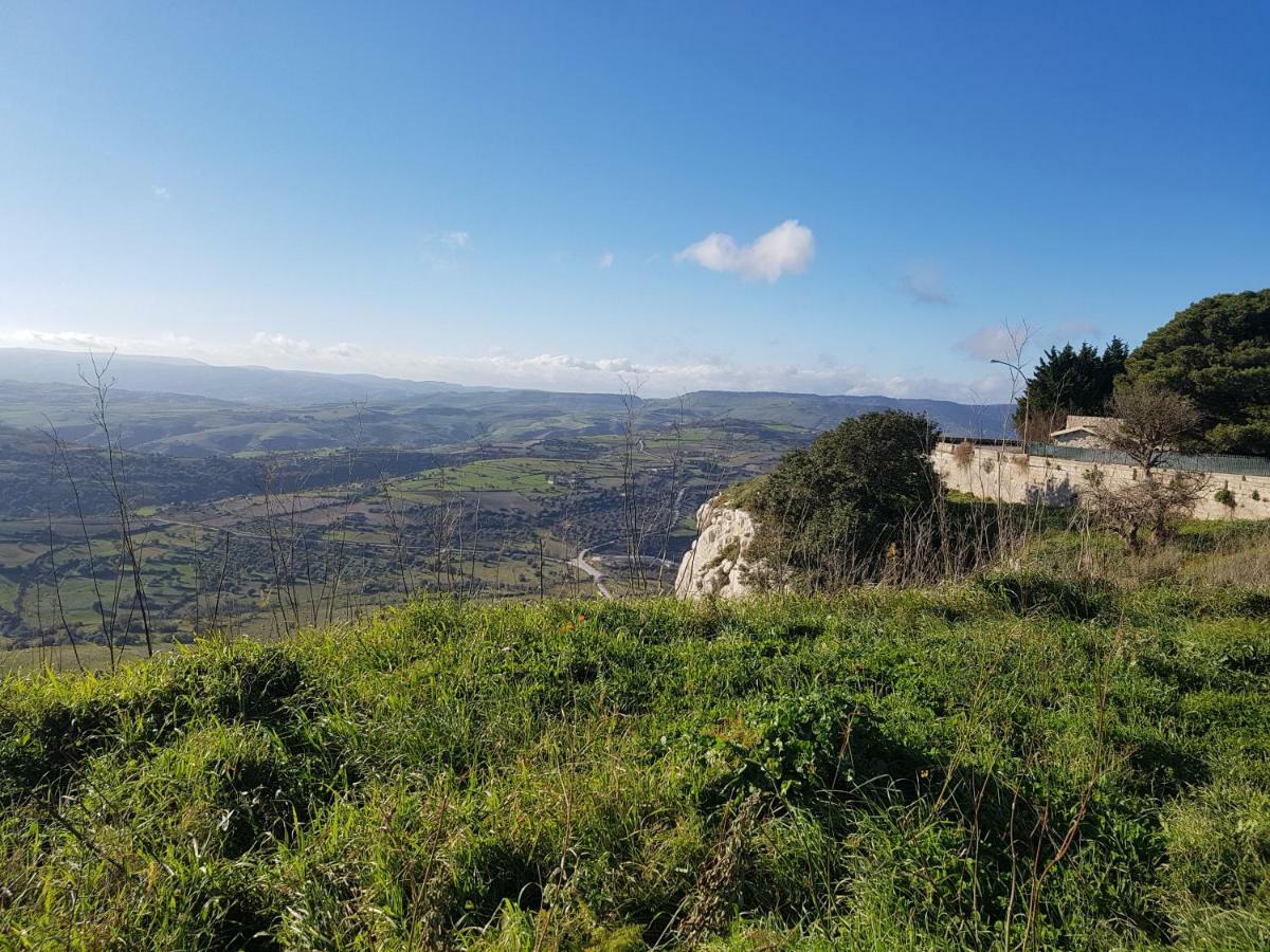 La Mansarda Iblea Villa Palazzolo Acreide Exterior foto